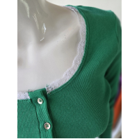 Rebrovaný nátelník s čipkou 