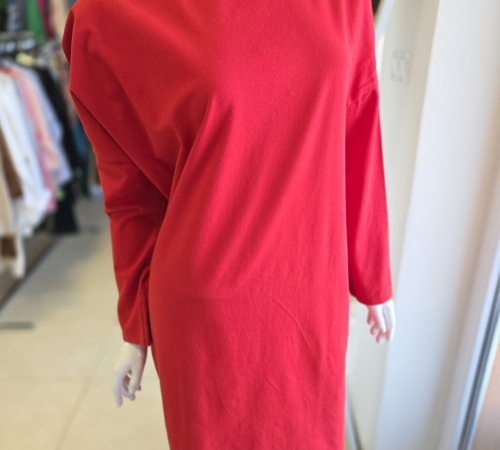 Červené teplákové šaty 