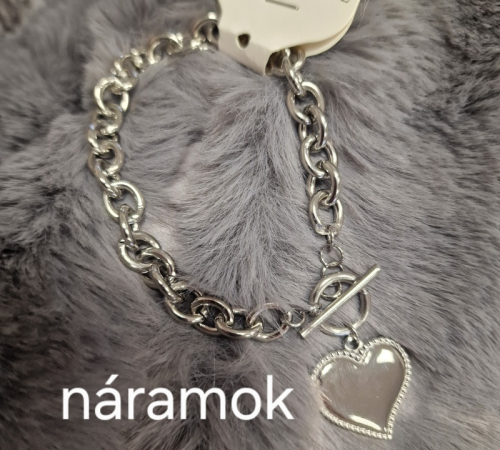 Srdiečkový náramok 