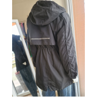 Čierna prechodná parka