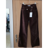 Hnedé menčestráky