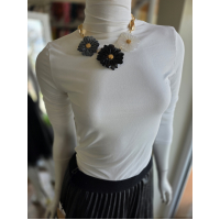 Čierno biely náhrdelník 