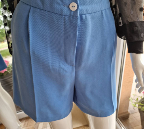 Modré elegantné kraťase