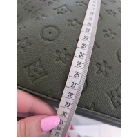 Khaki shopper